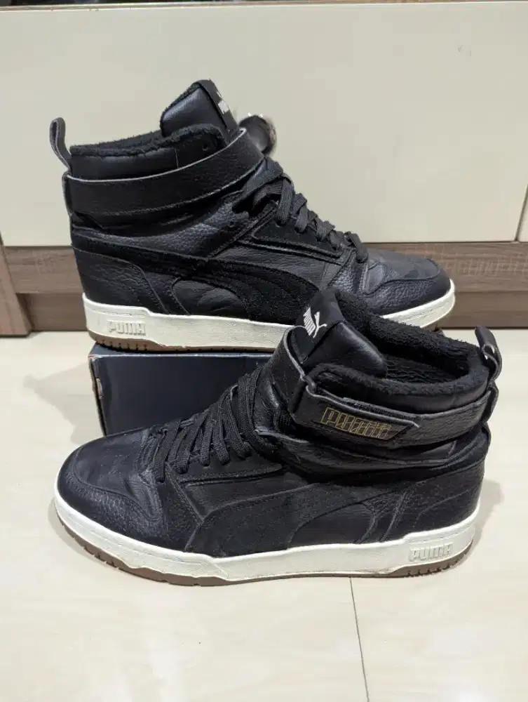 Sepatu puma preloved size 43