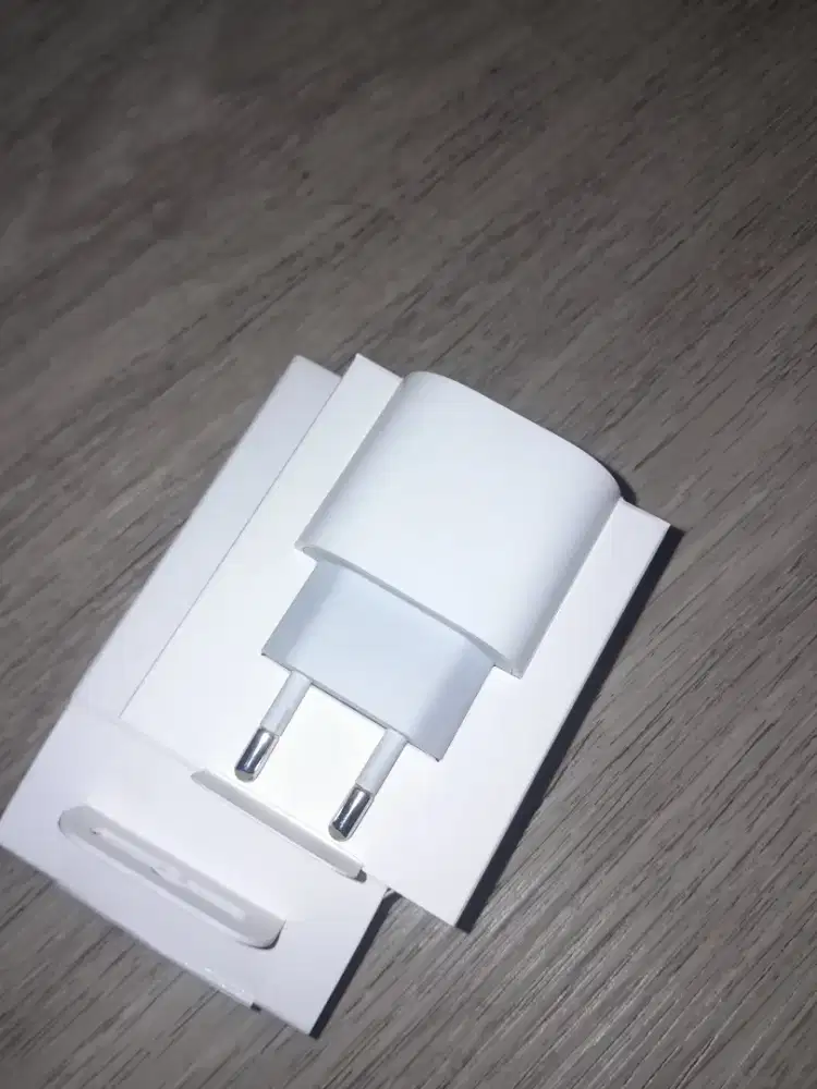 Adaptor Iphone Ori 20W