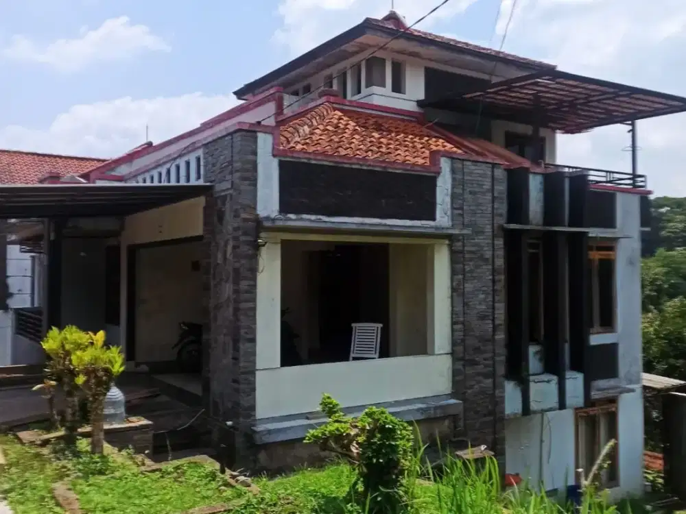 MURAH & JARANG ADA*DISEWAKAN RUMAH SIAP HUNI DI KAWASAN CIBEUNYING KALER KOTA BANDUNG*