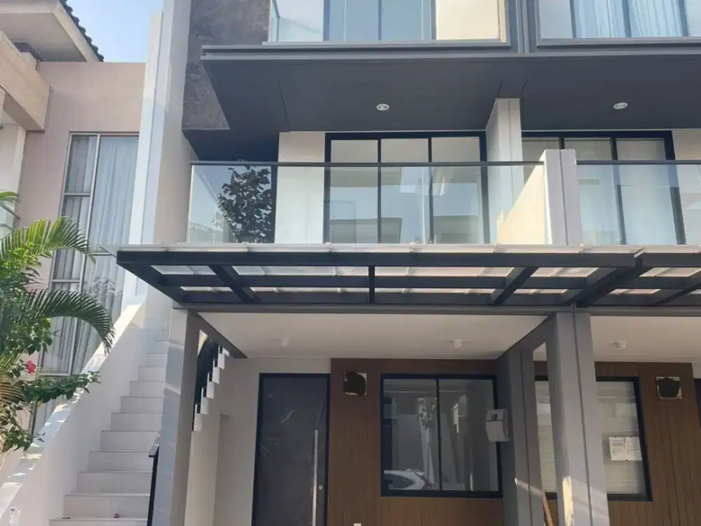Disewa Rumah Golf Island PIK 3 Lantai Uk 5x15 Murah