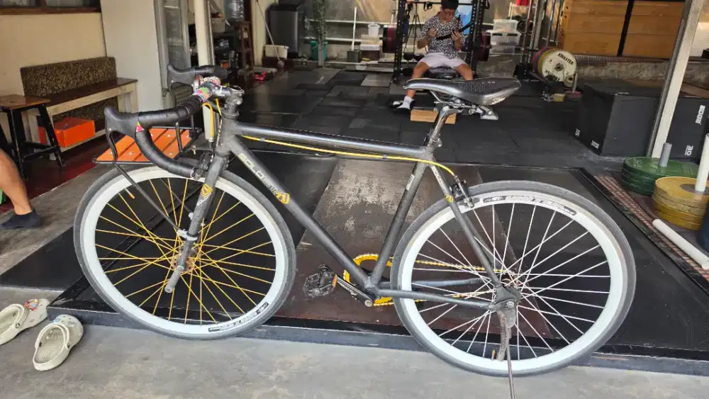 Sepeda fixie soloist