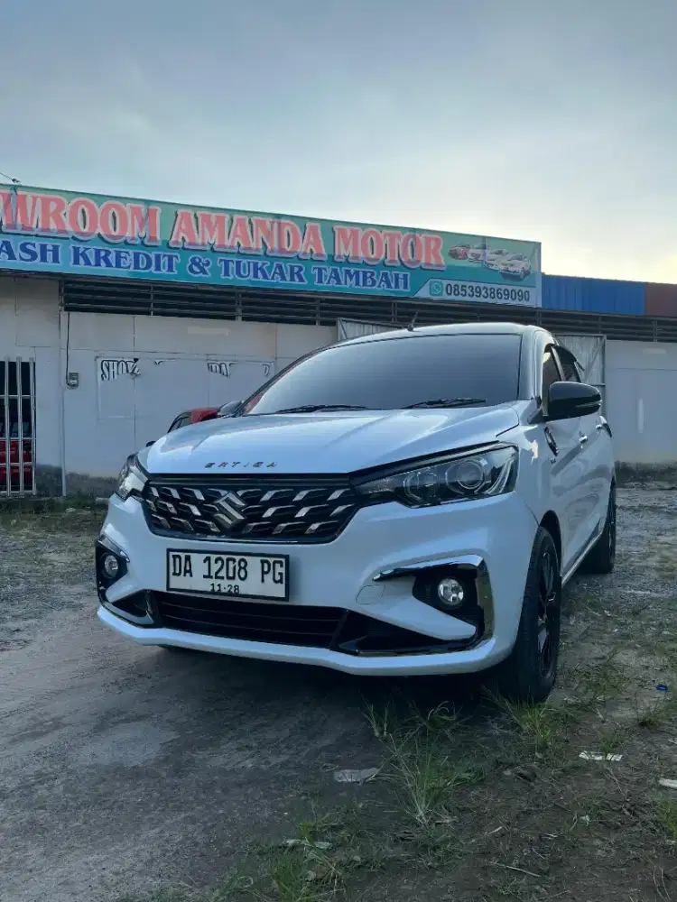 Ertiga herbrid unit istimewa posisi dilandasan