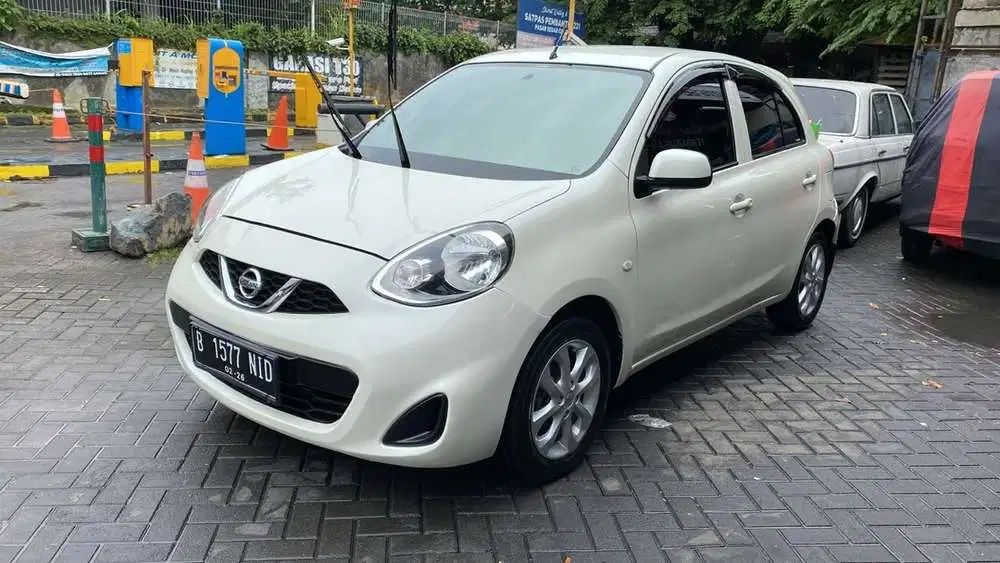 Nissan March 2015 Bensin