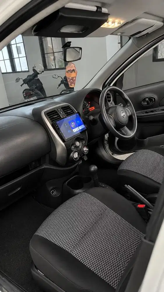 Nissan March 2015 Bensin