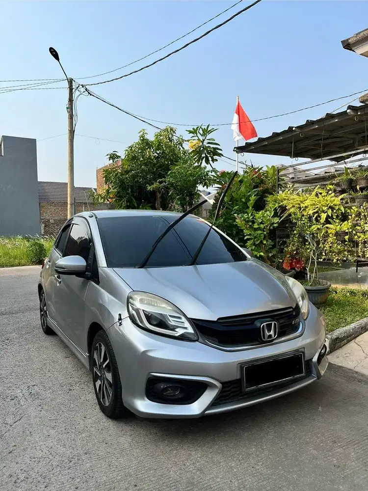Honda Brio RS Automatic Tahun 2017 Silver