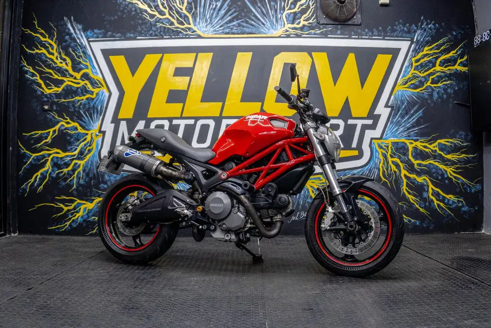 [YMS] Ducati Monster 795 non ABS 2013 Italian Pride
