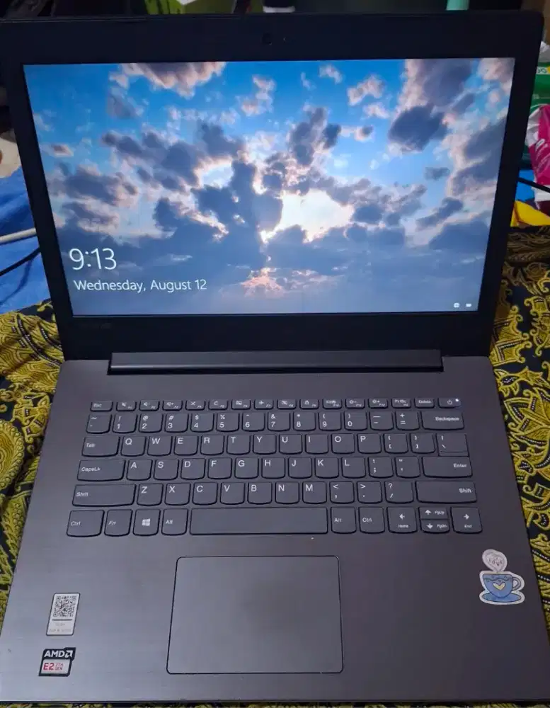 Laptop lenovo AMD E2