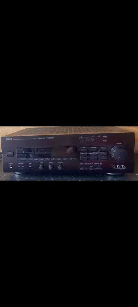 Amplifier Yamaha RX V592