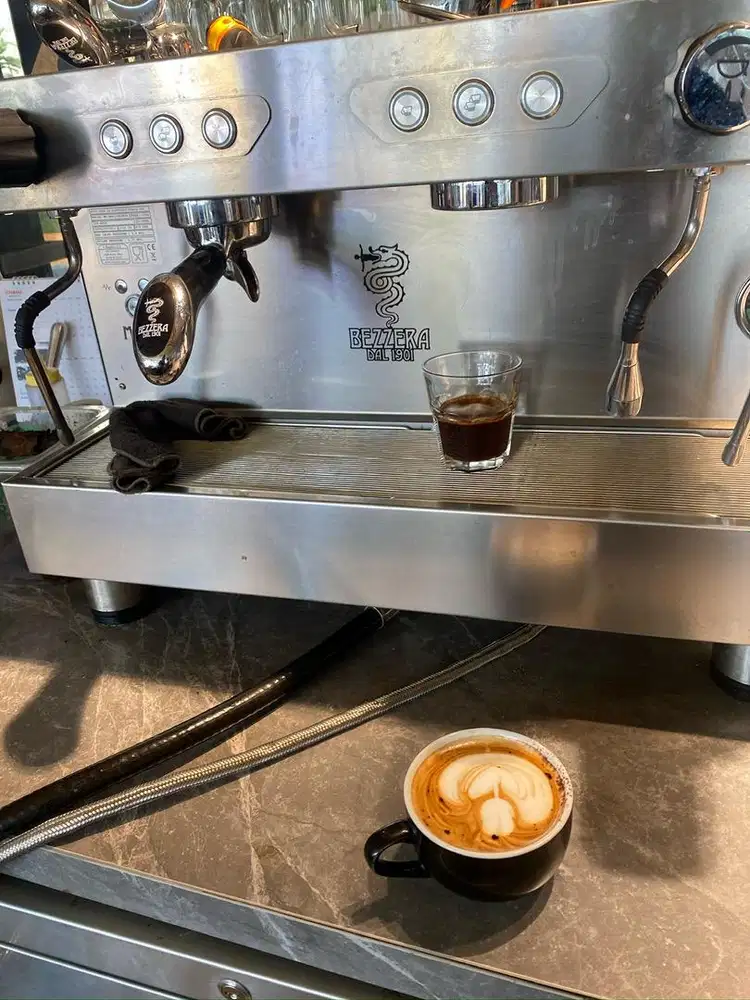 mencari lowongan baristaaa fultime