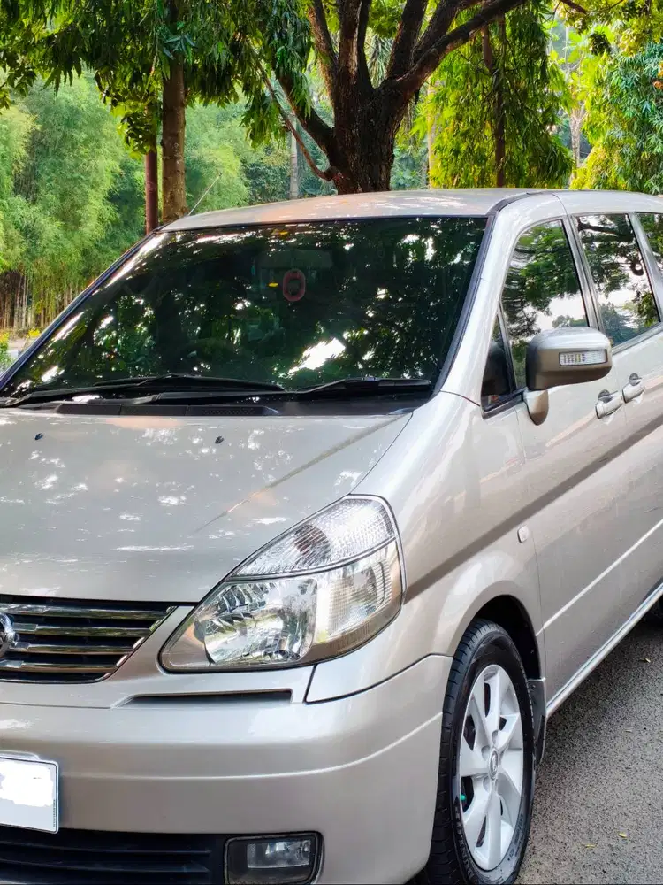 NISSAN SERENA 2.0 A/T HWS