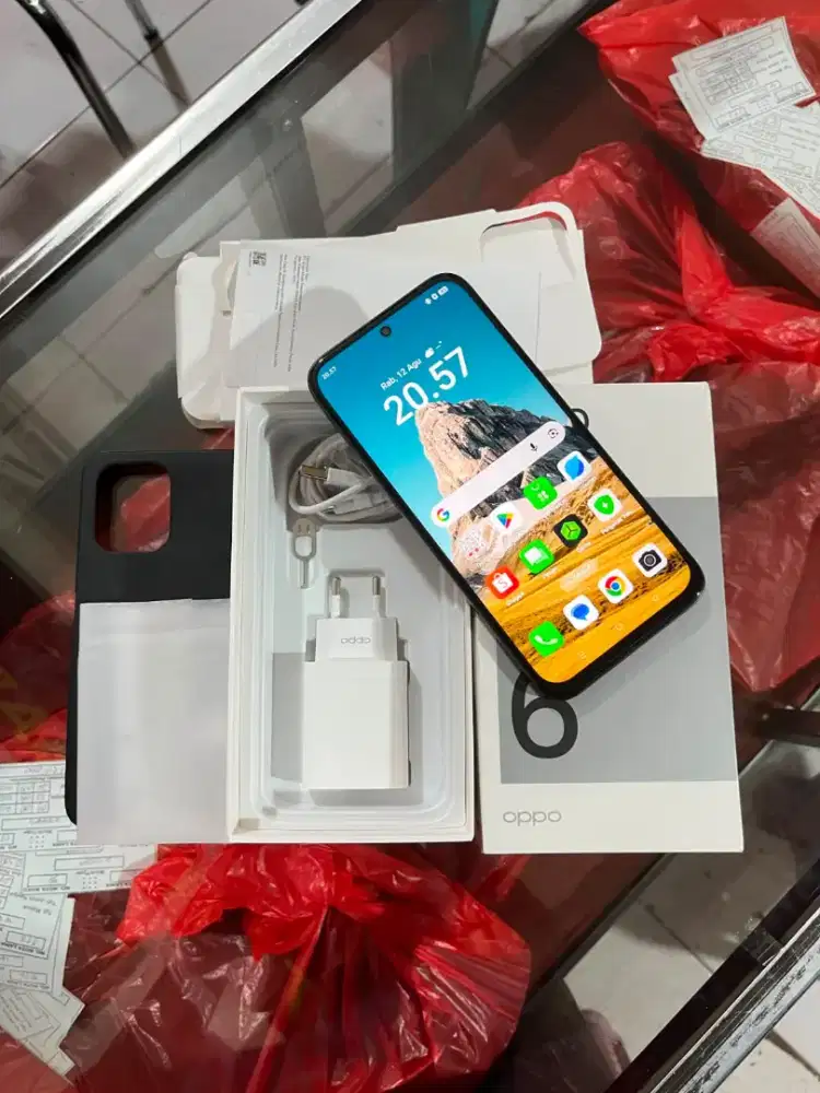 OPPO A6x (6+6/128 GB)