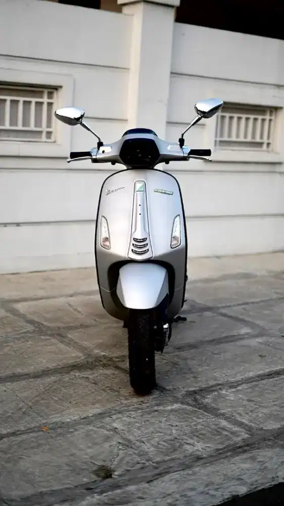 VESPA SPRINT LIMITED SPORT 2017 - TERMURAH SEINDONESIA