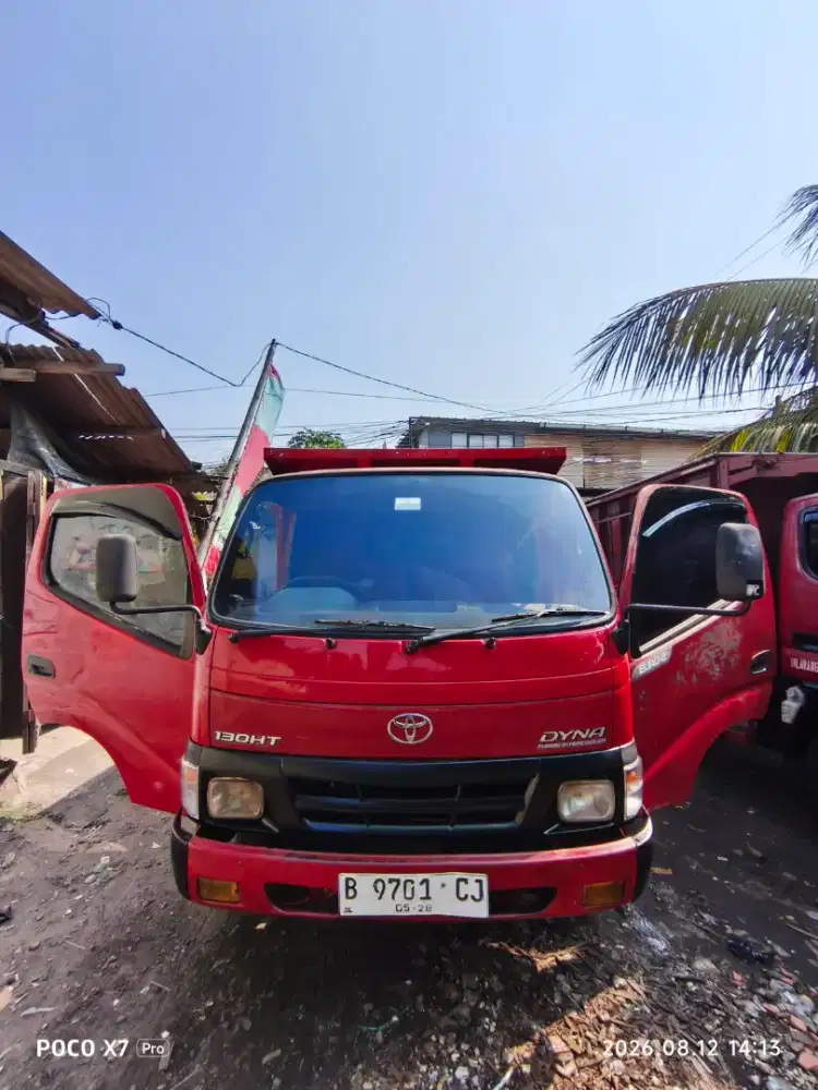 DYNA 130LT DUMP TRUK POWERSTERRING TAHUN 2008
