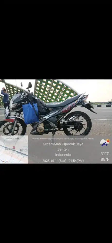 Dijual motor suzuki satria 2010 atas nama sendiri
