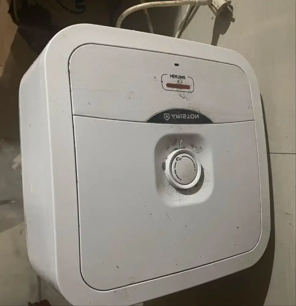 Water heater Ariston