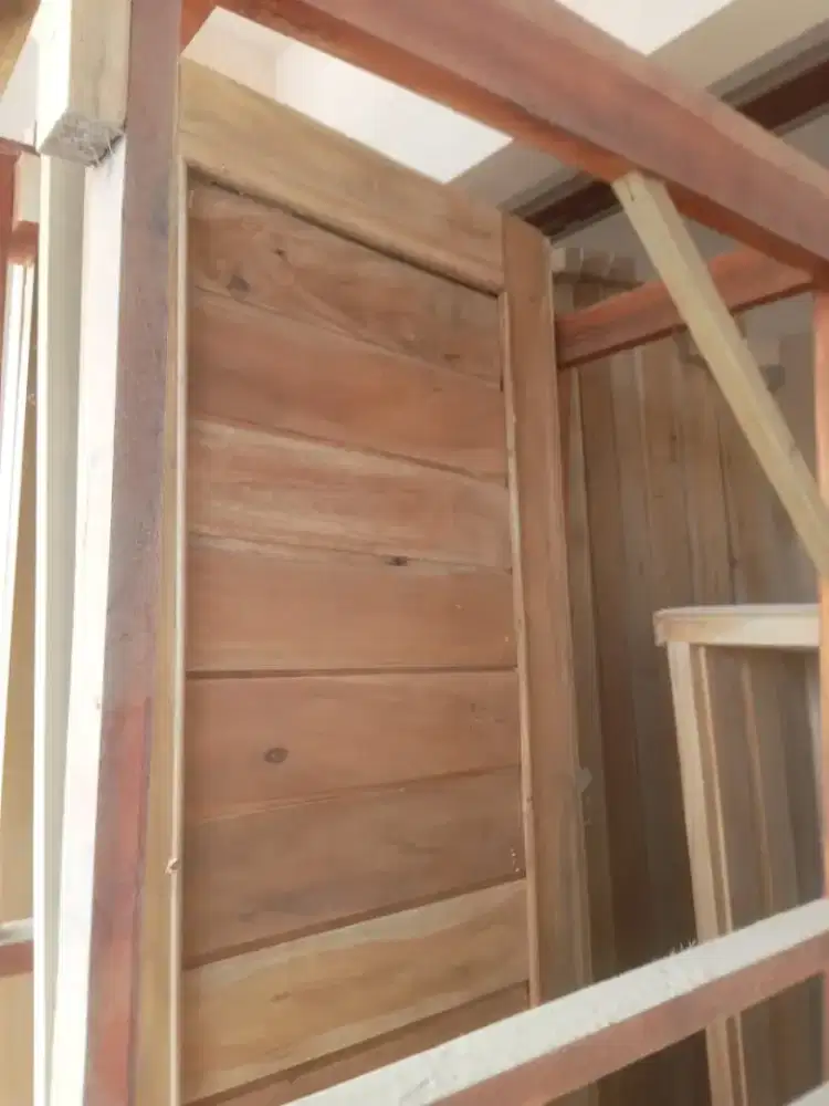 Pintu kusen murah berkwalitas langsung dari produsen
