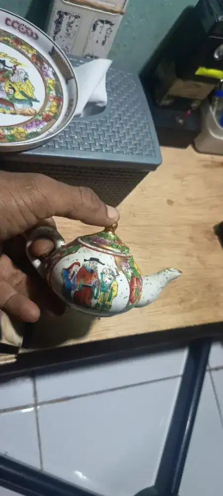 Tea pot original china