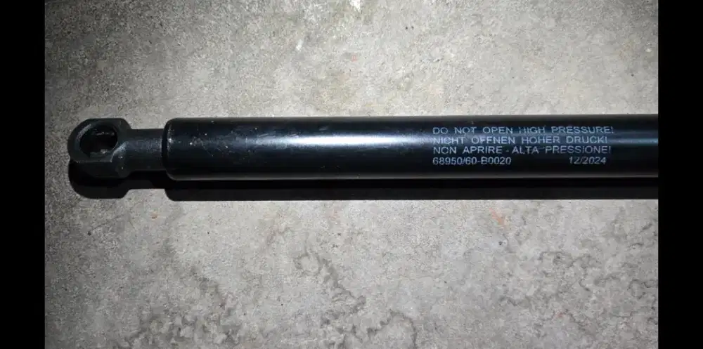 Habiskan stok murah barang display contoh shock mobil belakang bagasi