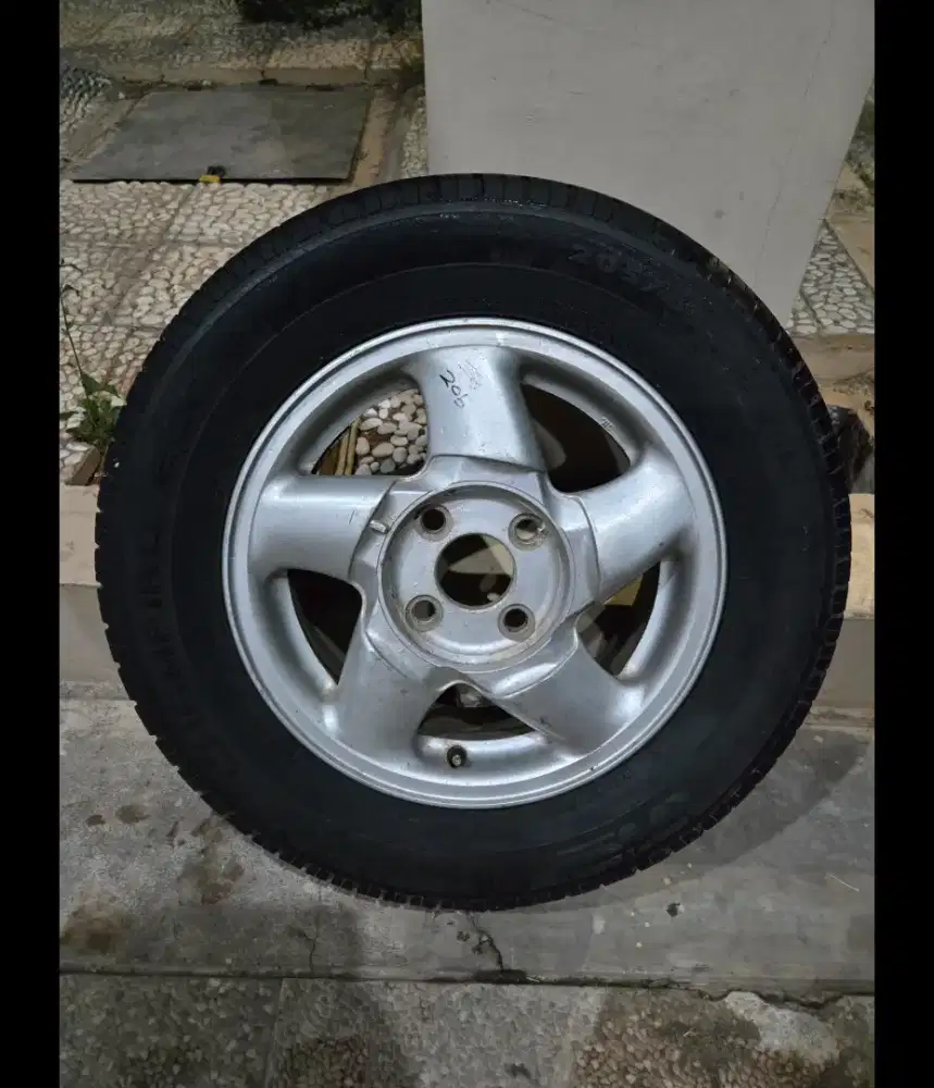 Habiskan stok pelek jual rugi velg mobil ban Mitsubishi galant ring 15