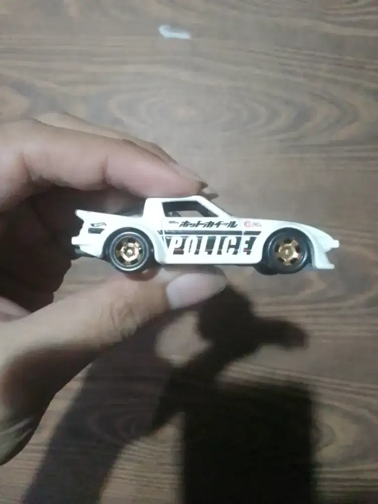 HotWheels Mazda RX-7. Desain Polisi & Warna Putih. Free Ongkir.
