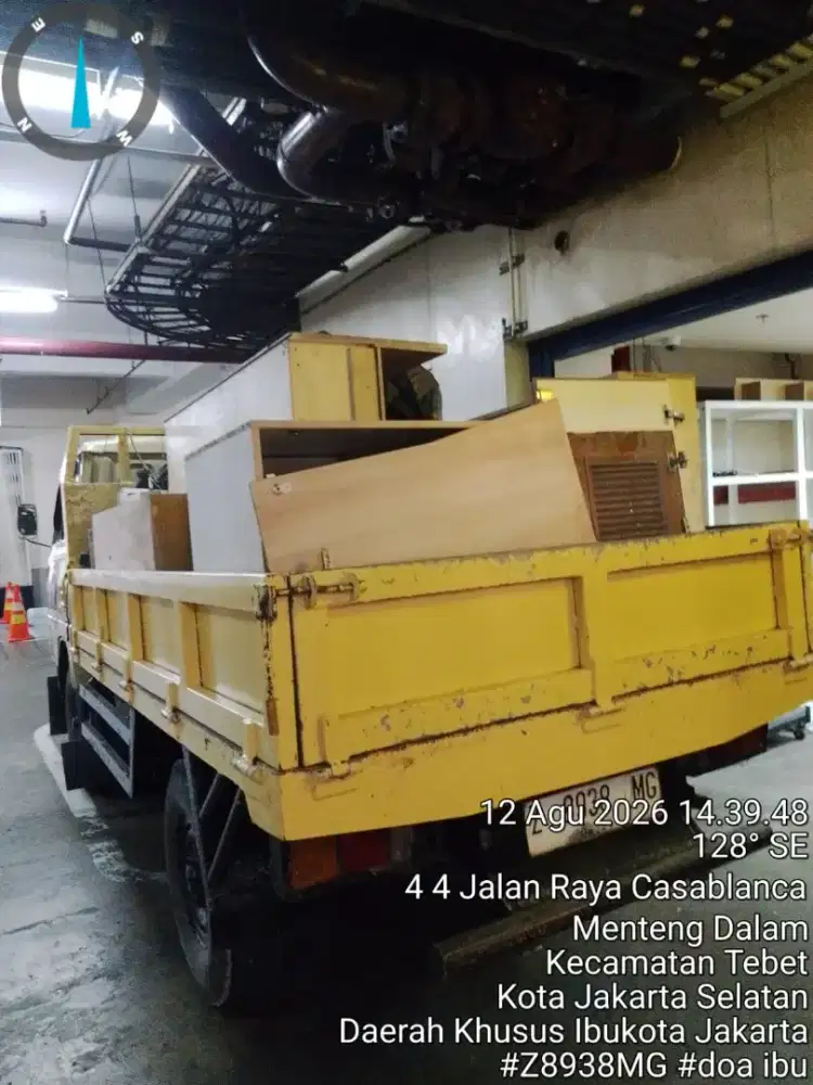 Jasa buang puing dan urugan