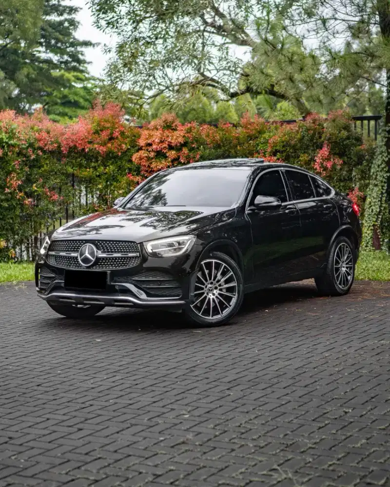 Mercedes Benz GLC300 Coupe 4MATIC AMG Line