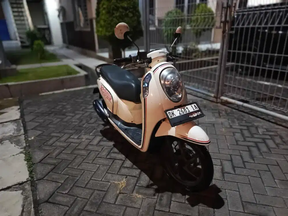 Honda Scoopy 2015