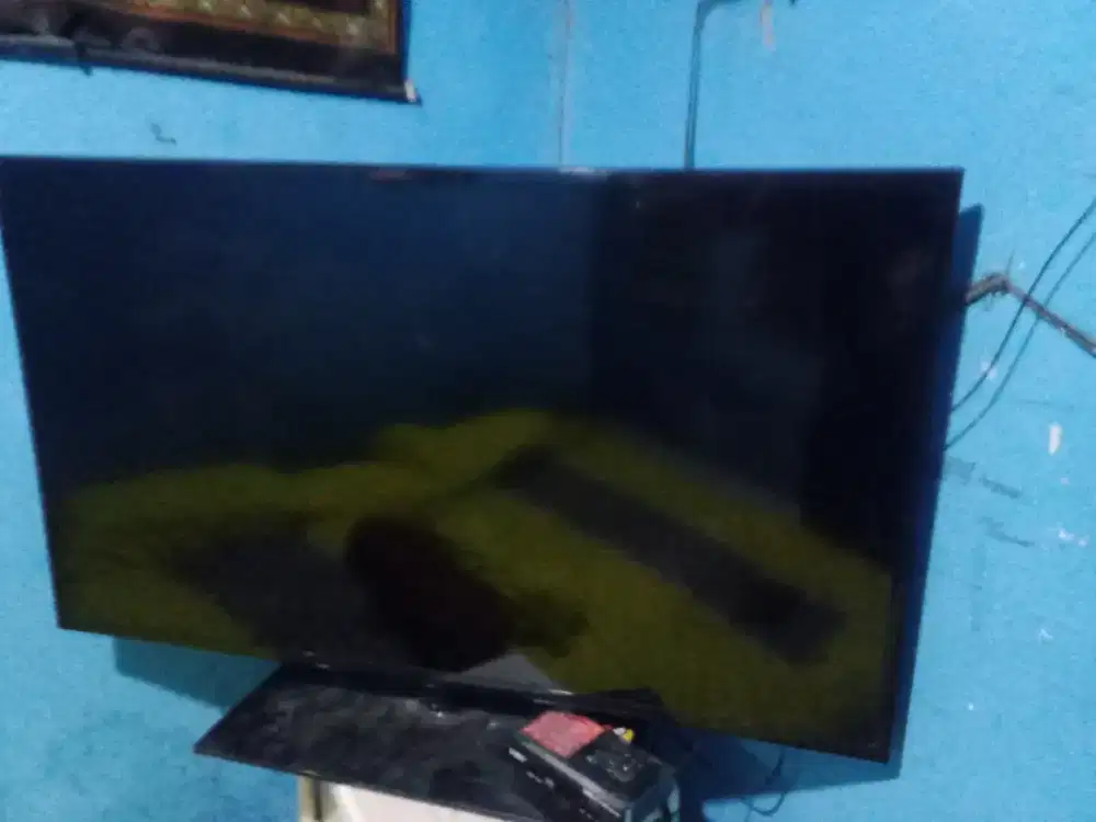 LED tv Samsung ukuran besar 46inci berikut setbox