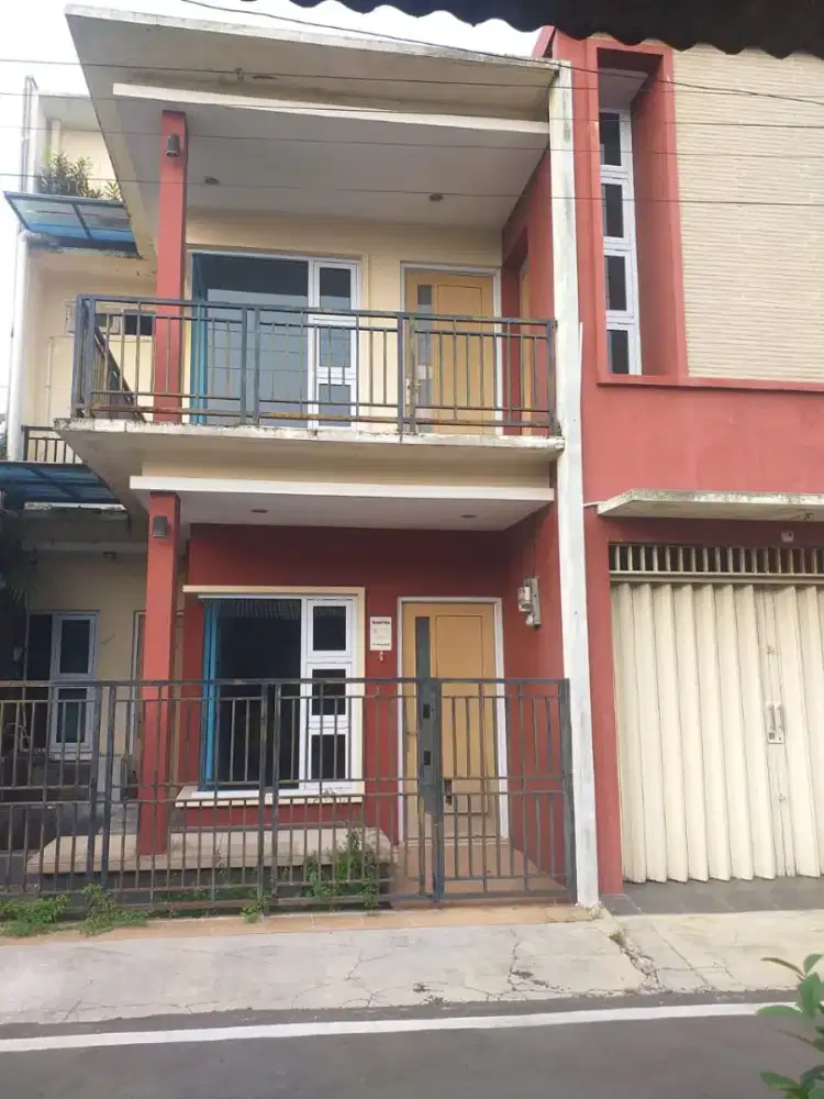 Dijual Rumah @Bumi Graha Indah Jaten Karanganyar