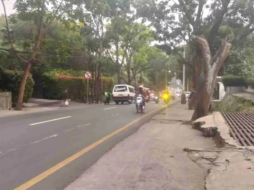 JUAL TANAH LUAS MAINROAD SETIABUDI BANDUNG JARANG ADA DEKAT UPI