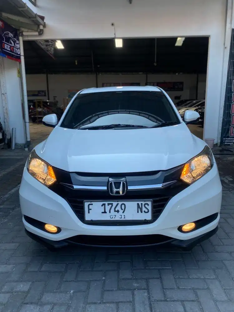 Honda HRV E Matic 2016 Putih Tgn1 Low KM Original Bebas Laka Banjir
