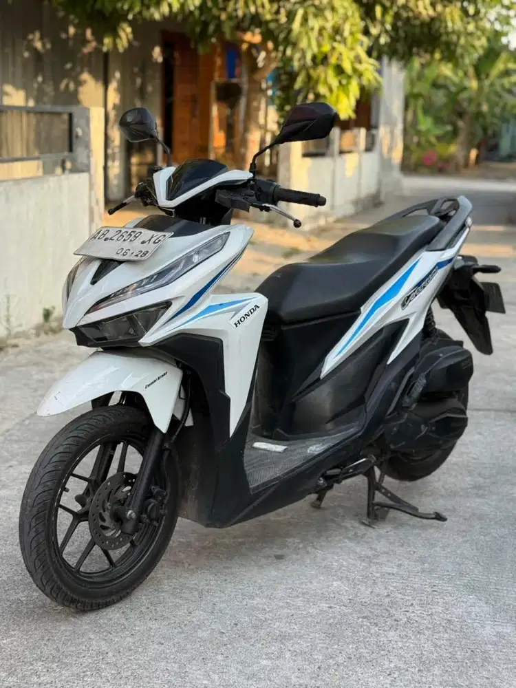 Vario 125 2018 plat ab on