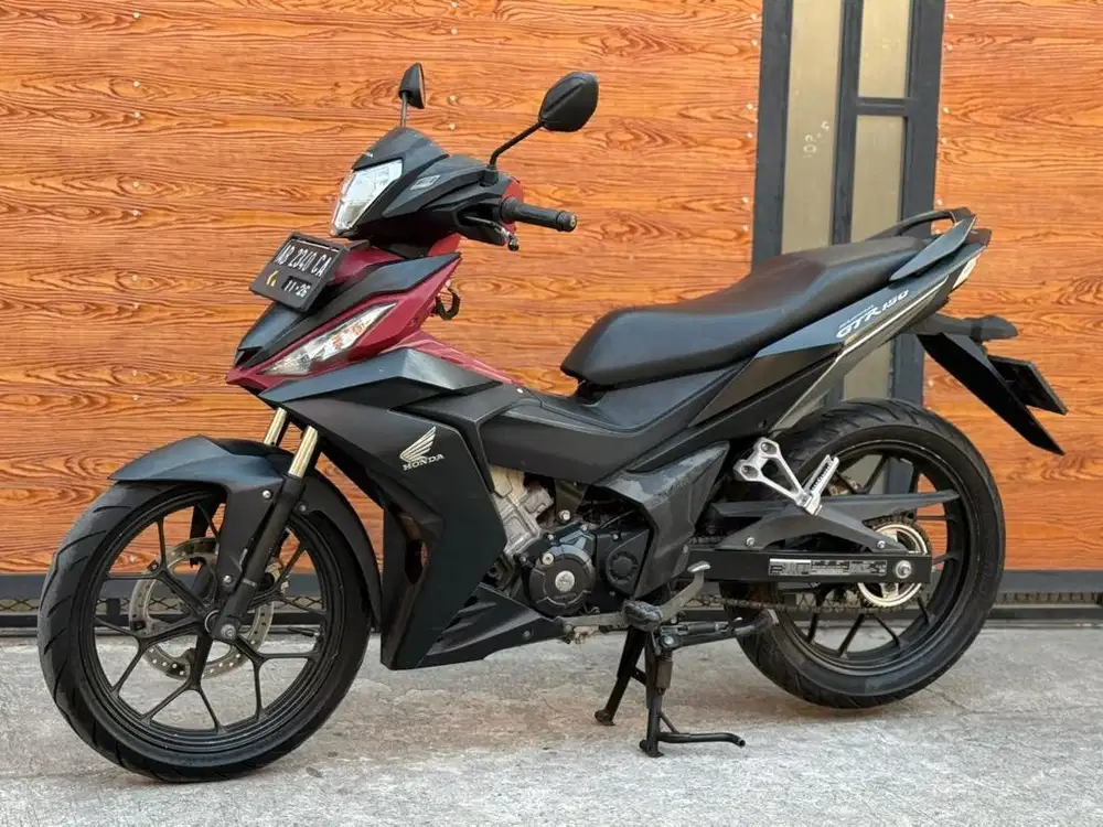 Honda supra gtr 2016 ab km rendah