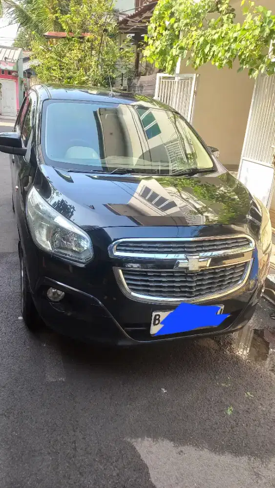 Mobil Chevrolet Spin 1.5 MT LT, 2013