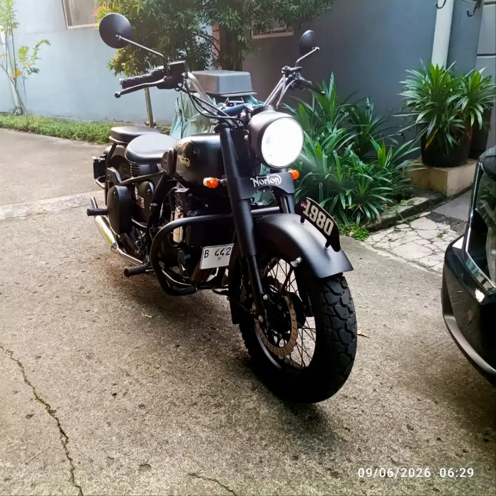Custom Bobber Norton Style