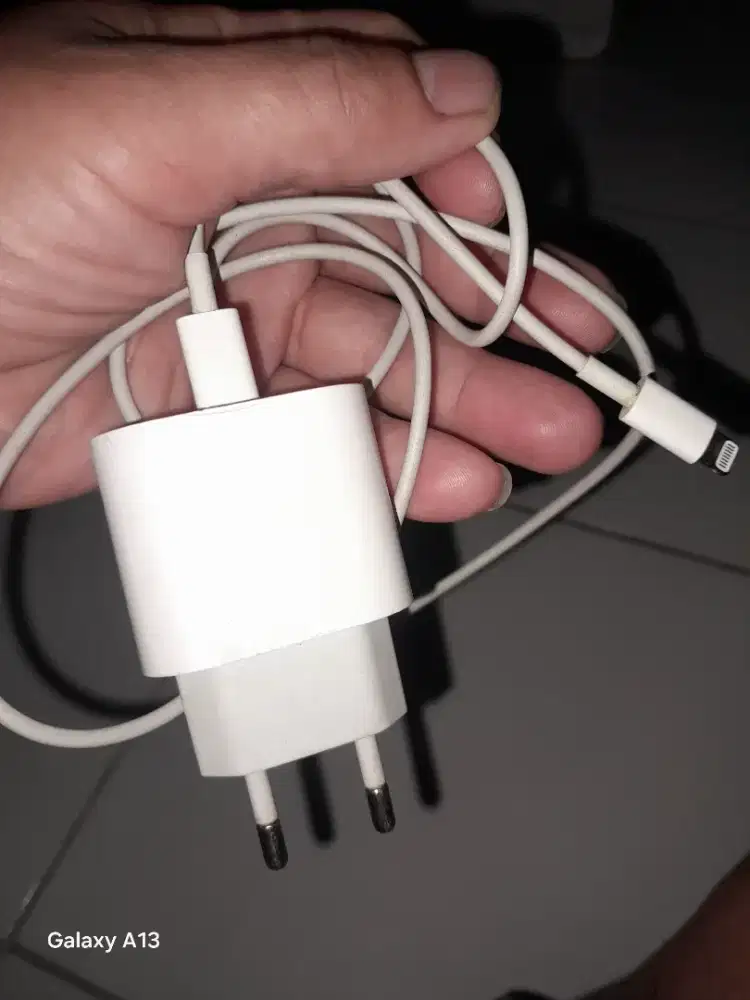 Charger iphon13 original 20wat bgus mulus