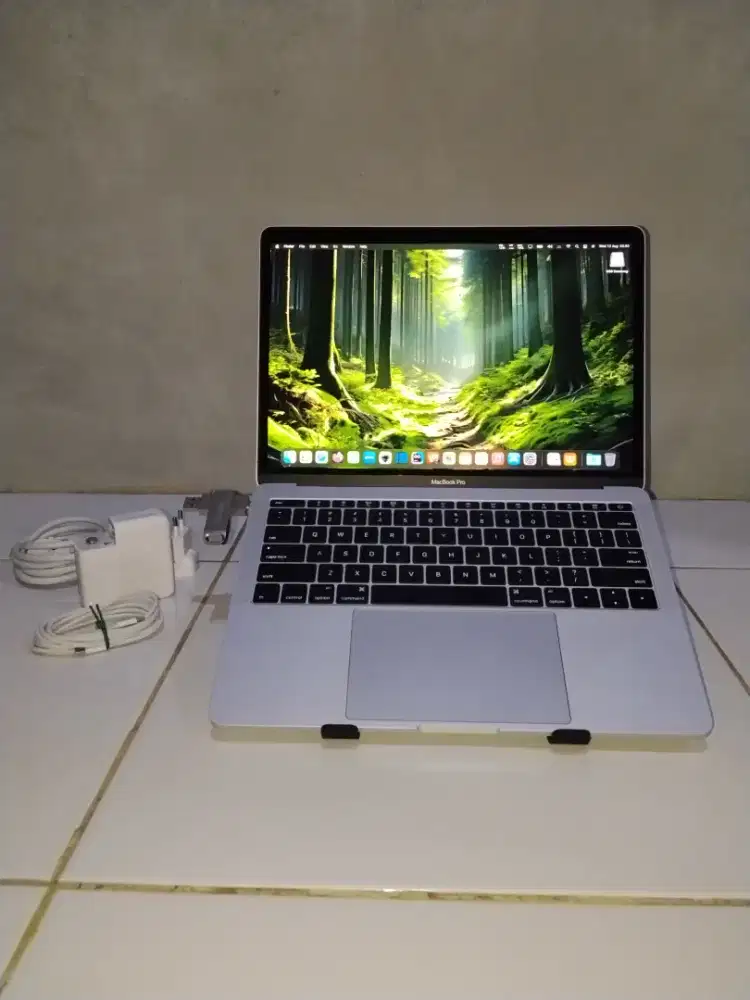 Macbook Pro 2016 & USB 2TB Free