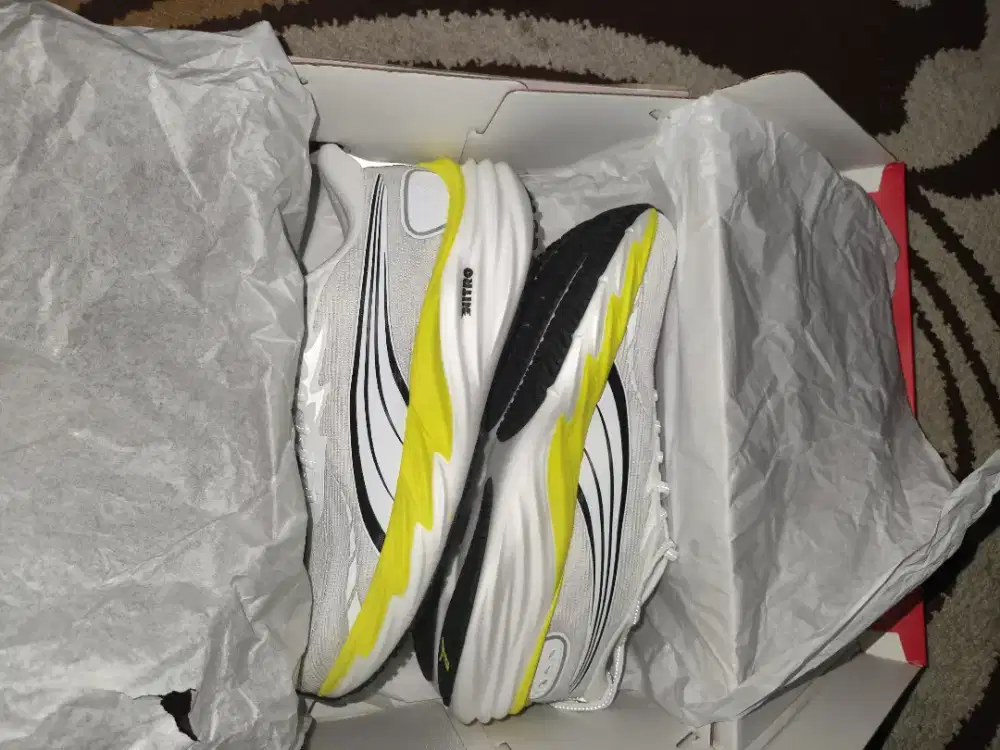 Sepatu Lari Puma Velocity Nitro 4
