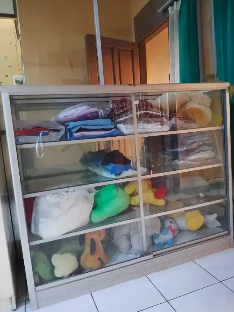 Etalase kaca susun ukuran panjang 120 cm tinggi 100 cm
