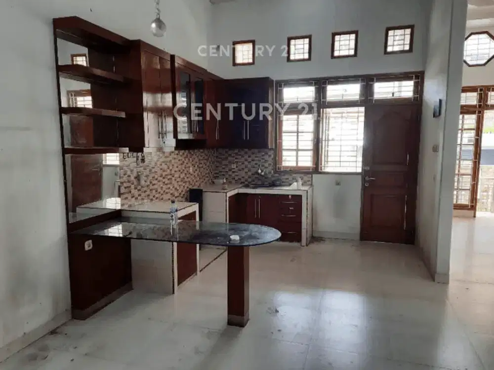 Rumah 2 Lantai Pelangi Merah Kelapa Gading LT 128 LB 225 SHM Nego