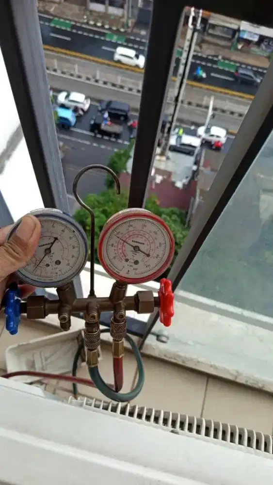 jasa servis ac kulkas frrzer showcase mesin cuci dan bongkar pasang ac