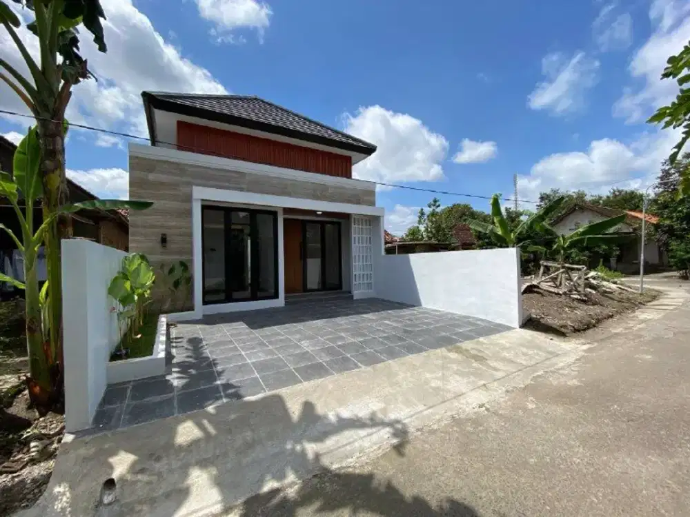 Rumah Modern Tropis utara Pasar Rejodani Jalan Palagan km11 Sleman