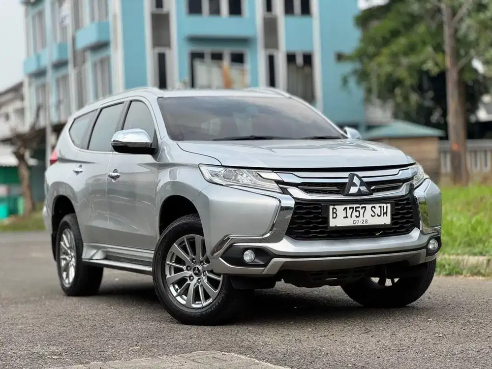 Pajero Exceed 2018 Silver