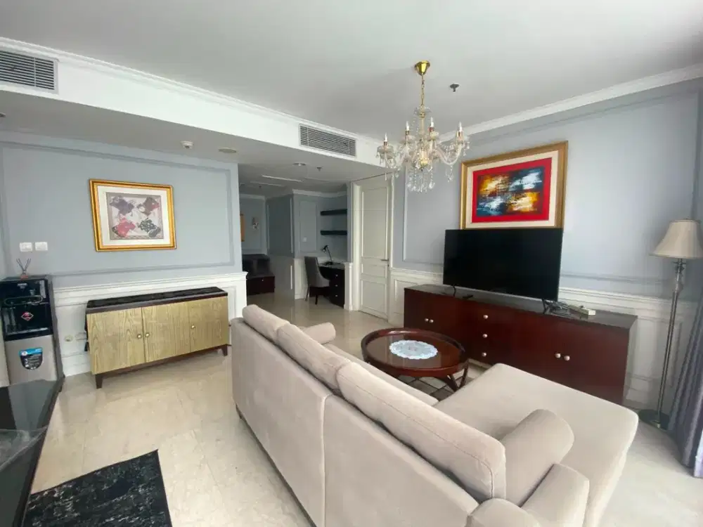 Disewakan Apartemen Ciputra World 2 2+1 Bedrooms – Furnished Jakarta Selatan