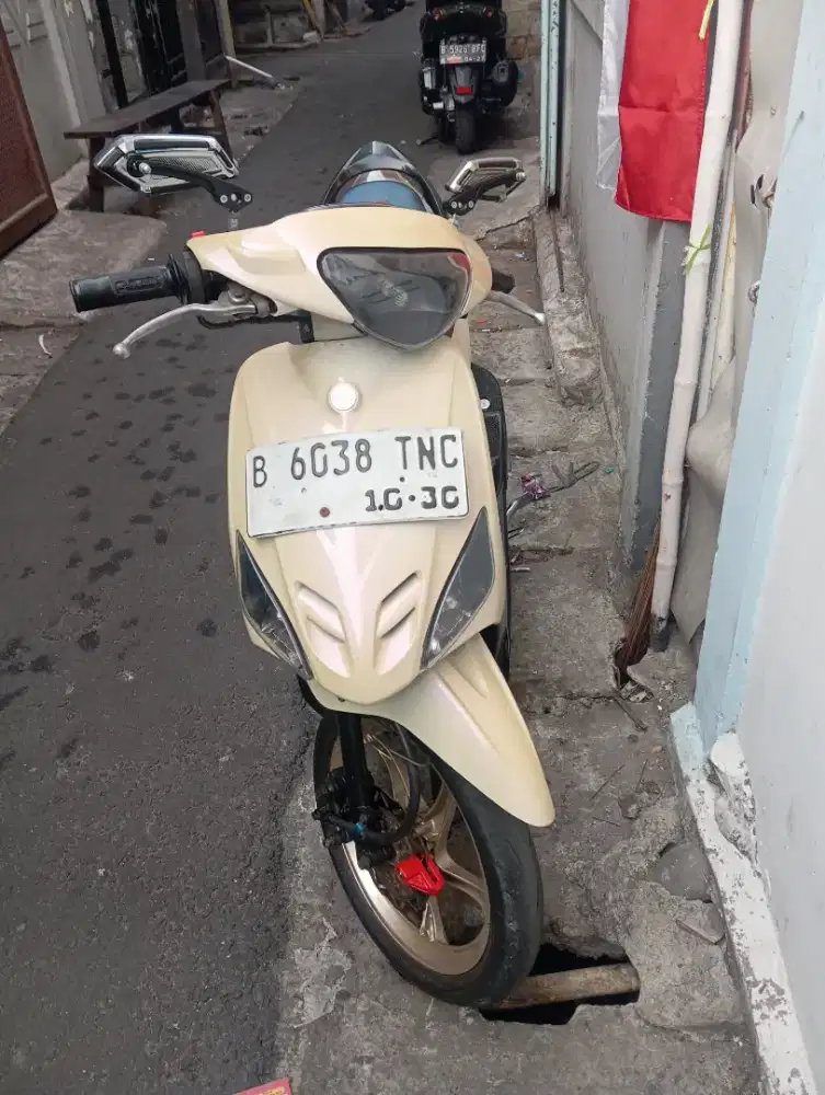 Jual motor mio 5TL tahun 2007 surat2 lngkp pajak hidup stater hidup