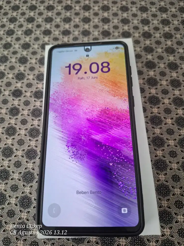 Samsung A73 grey