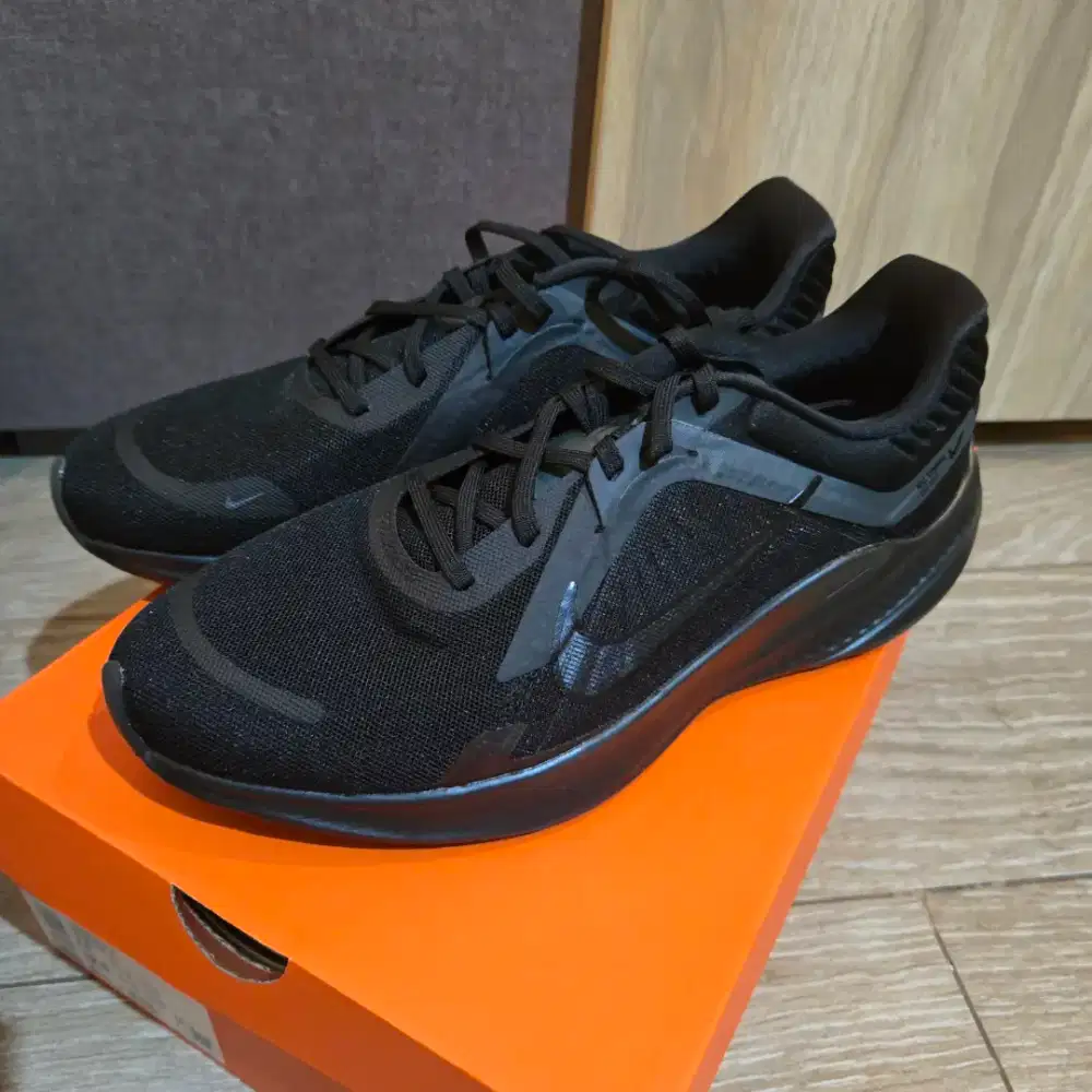 Sepatu running nike quest 5  fullblack size 45