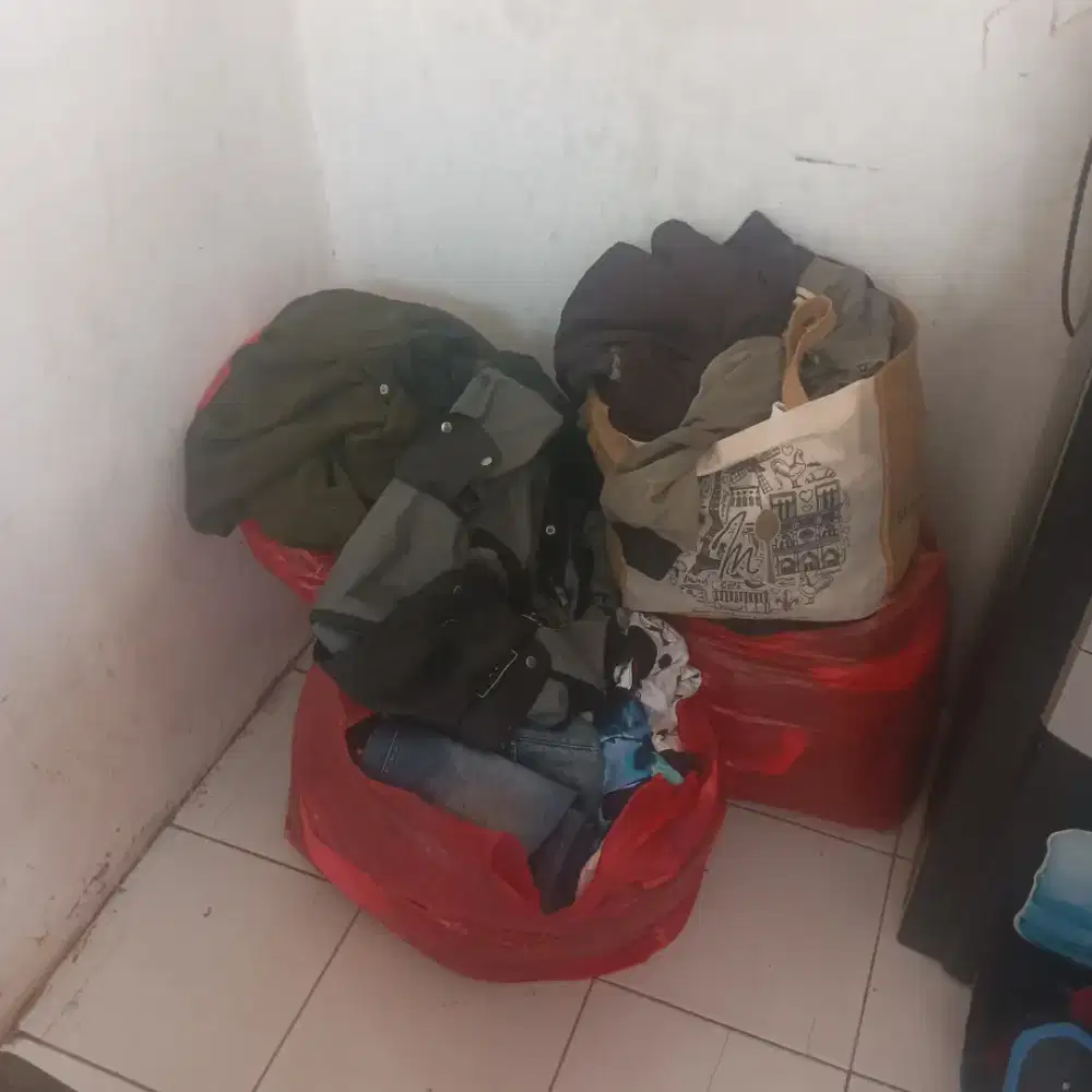 BAJU CELANA CAMPUR GRATIS (WAJIB AMBIL SEMUA)