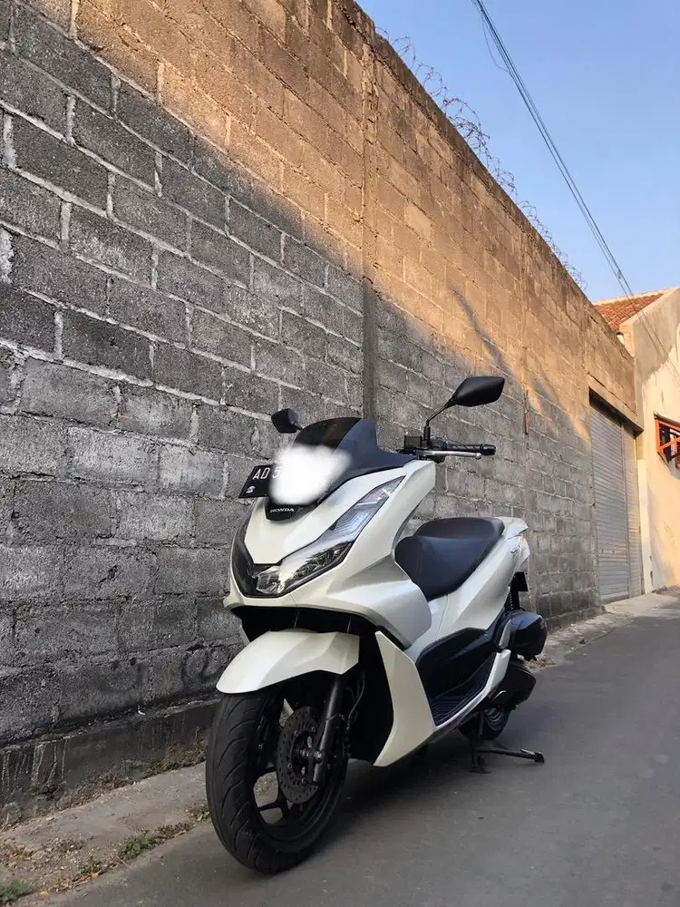 PCX 160 CBS 2022 LOW KM WARNA PUTIH FAVORIT