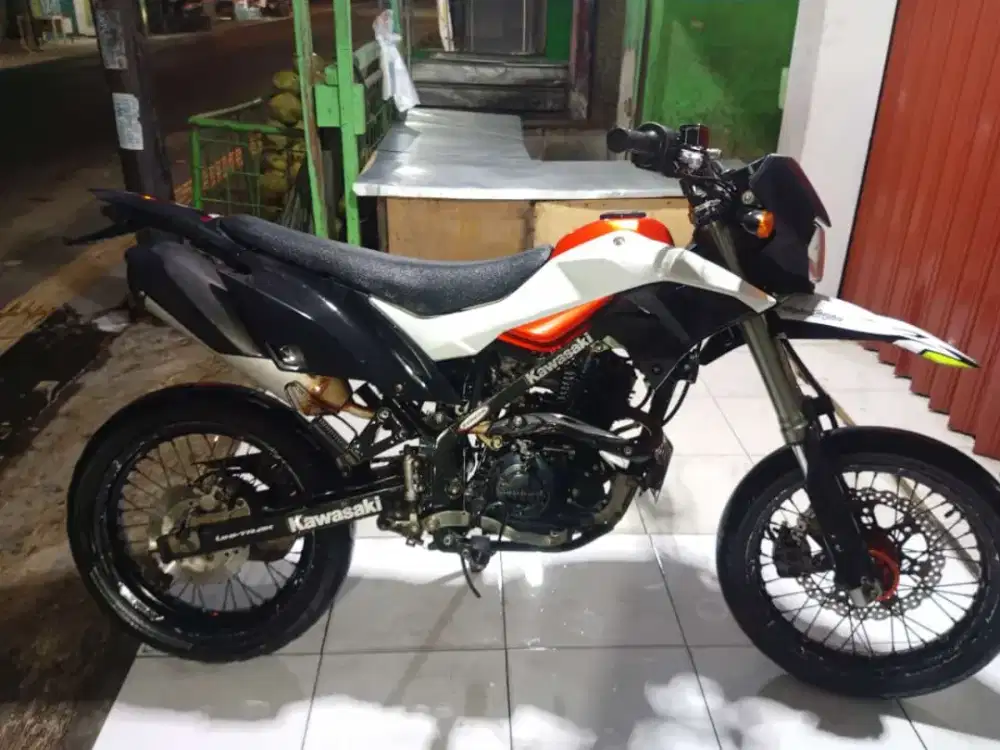 Kawasaki KLX thn 2017 pajak of 3x plat B dki barat